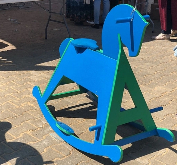 картинка Деревянная лошадка от компании Рент-Бери