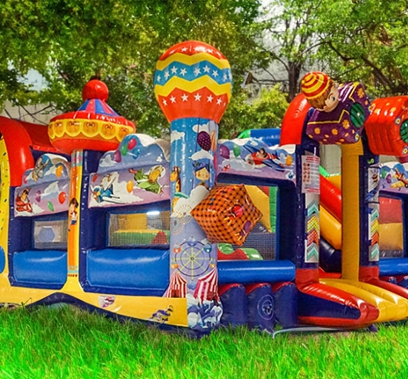 Батут с горкой и сухим бассейном "Парк развлечений" рис 2