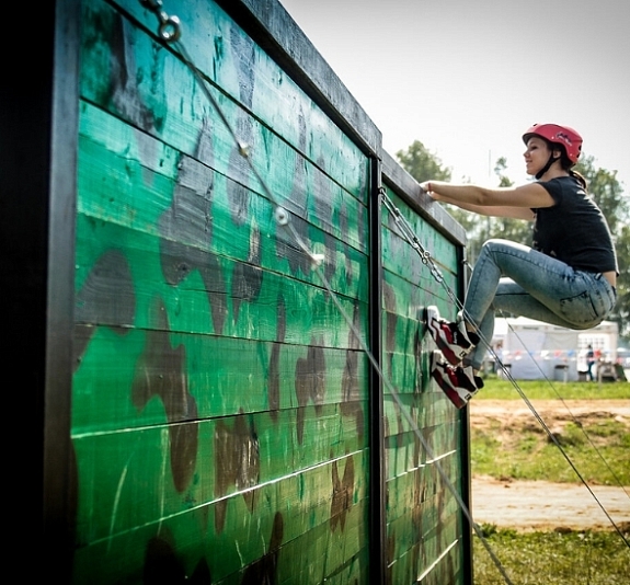 Препятствие «Армейская стена» рис 6