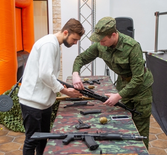 картинка Сборка-разборка оружия от компании Рент-Бери