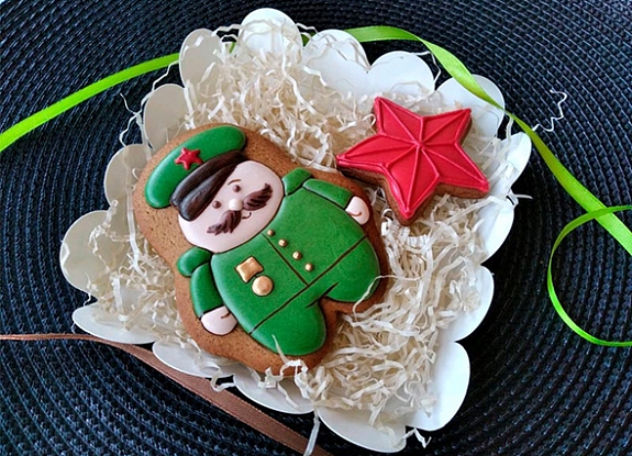 Роспись пряников 23 февраля