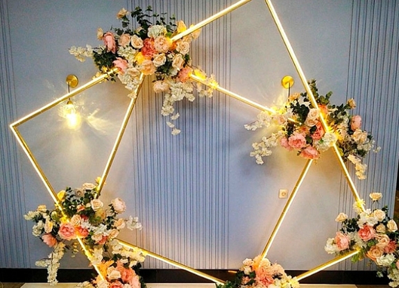 картинка Арка Асимметрия от компании Рент-Бери