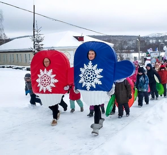 картинка Фотозона "Огромные рукавицы" от компании Рент-Бери