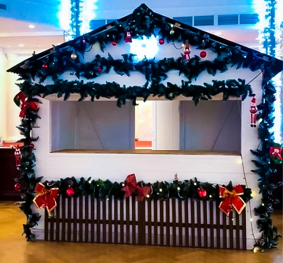 картинка Рождественский ярмарочный домик от компании Рент-Бери