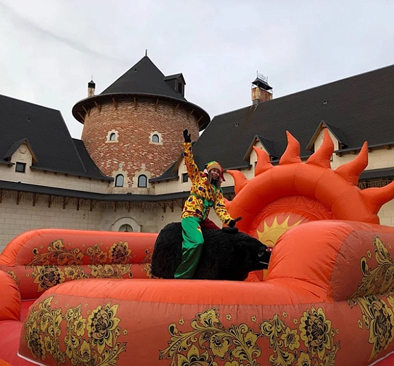 картинка Аттракцион Волк Родео от компании Рент-Бери