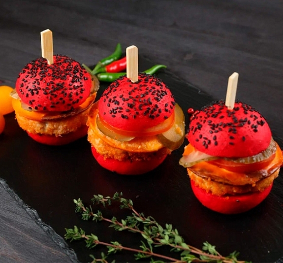 Мини бургер с котлетой из креветок и трески рис 4