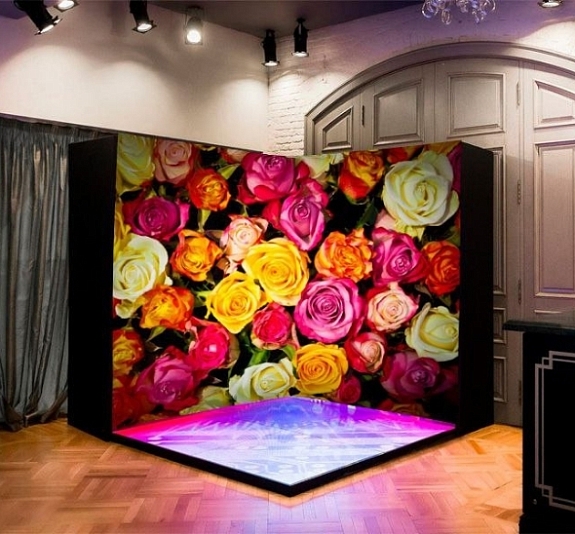 Светодиодная фотозона на 8 Марта рис 1