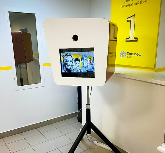 картинка Смарт фотостойка от компании Рент-Бери