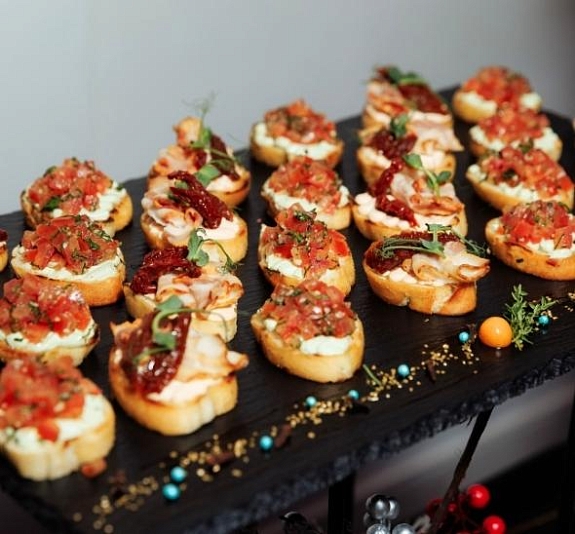 картинка Фуршет, вэлком и анимационные станции от компании Рент-Бери