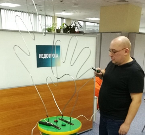 картинка Бриллиантовая рука от компании Рент-Бери