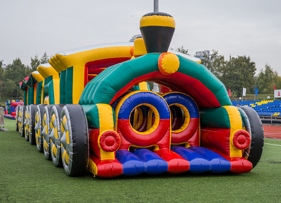 Полоса препятствий "Паровоз"