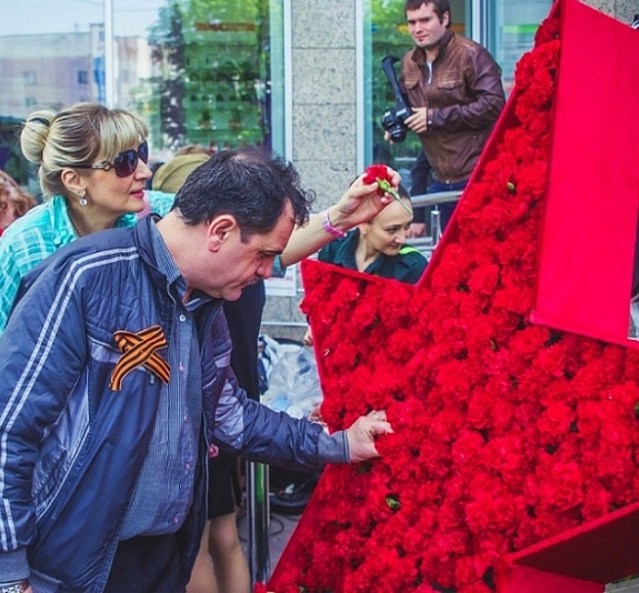 картинка Фотозона «Звезда из цветов» от компании Рент-Бери
