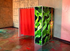 Фотобудка квадратная на 23 февраля