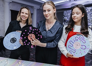 Мастер-класс «Часы из пластинок» 