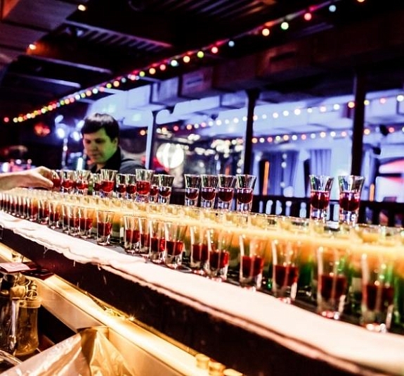 картинка Коктейль-шоу "Поезд удачи" от компании Рент-Бери