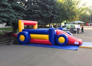 Батут-манеж «Гоночная машинка»