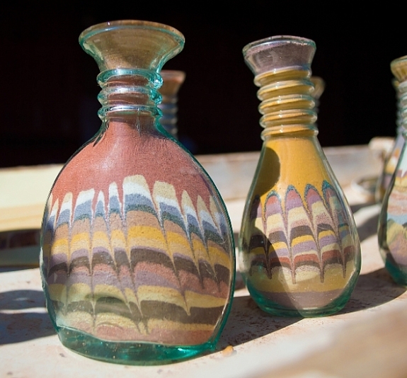 Мастер-класс "Рисование песком в бутылке" рис 1