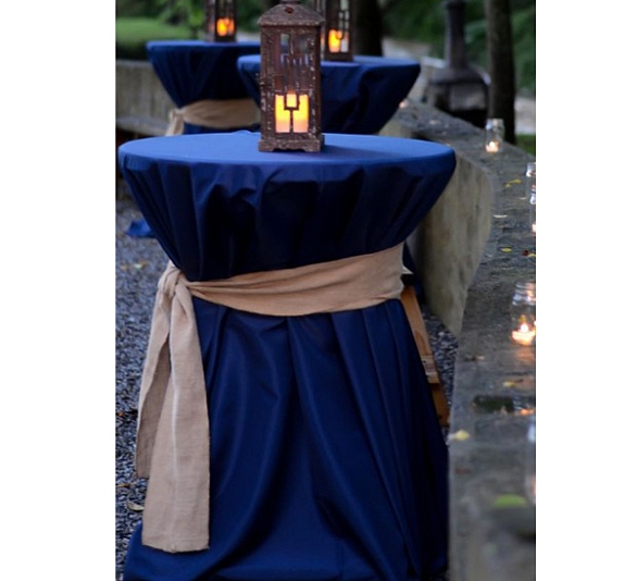 Скатерть синяя круглая для коктейльного стола рис 5