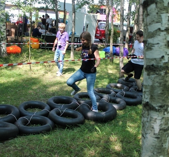 картинка Препятствие из шин от компании Рент-Бери