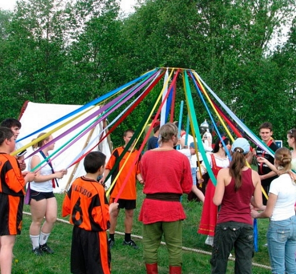 картинка Забава "Ленточная карусель" от компании Рент-Бери