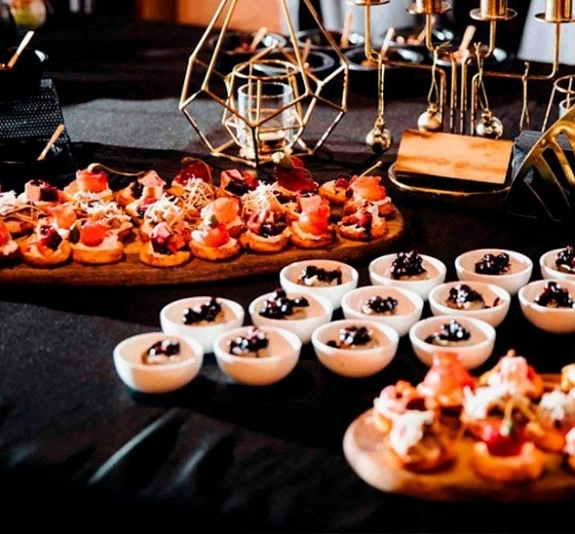 Скатерть прямоугольная черная «Жаккард» рис 1