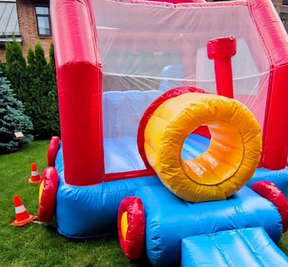 Батут с горкой "Локомотив" рис 1