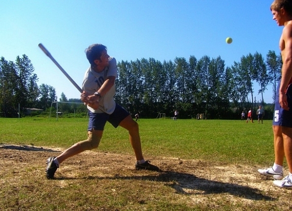 картинка Лапта по-русски от компании Рент-Бери