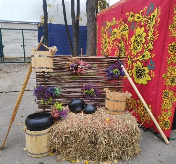 картинка Чаепитие в русском стиле от компании Рент-Бери