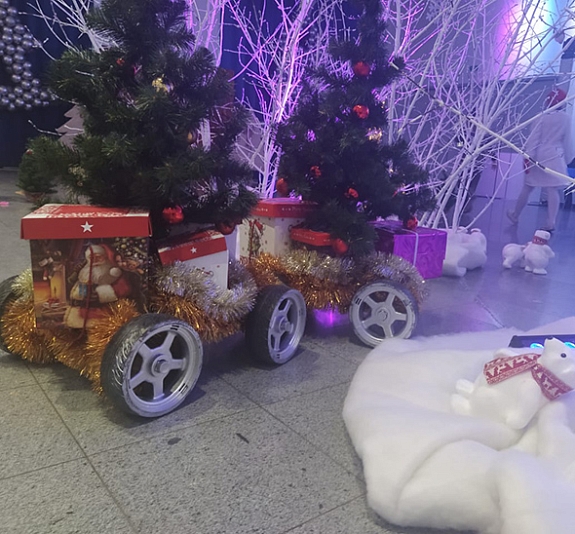 картинка Гонки на ёлках от компании Рент-Бери