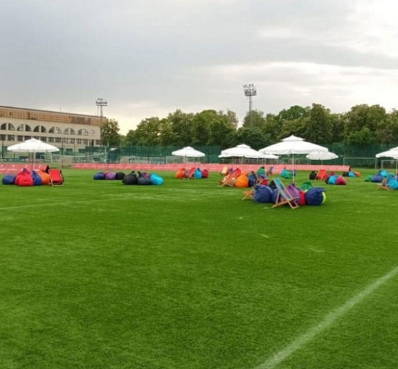 картинка Зонт уличный 2x2 от компании Рент-Бери