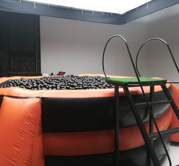 Сухой бассейн "Космический" рис 1