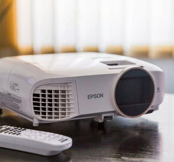 картинка Проектор Epson EH-TW5650 от компании Рент-Бери