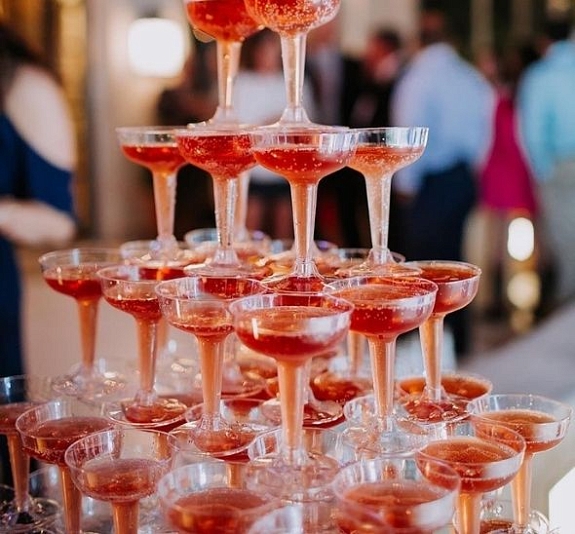 Пирамида из коктейлей 165 бокалов (9 ярусов) рис 3