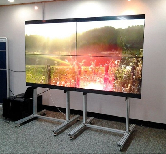 картинка Видеостена 2х2 от компании Рент-Бери