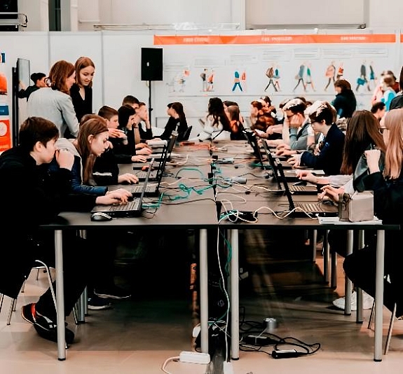 картинка Стол 150х75 черный от компании Рент-Бери