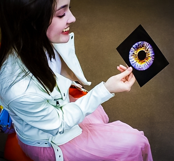 картинка Фотозона "Радужка глаза" от компании Рент-Бери