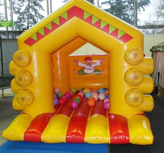 картинка Батут "Избушка" от компании Рент-Бери