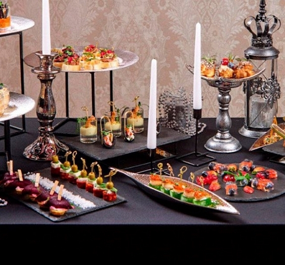 Скатерть прямоугольная черная рис 2