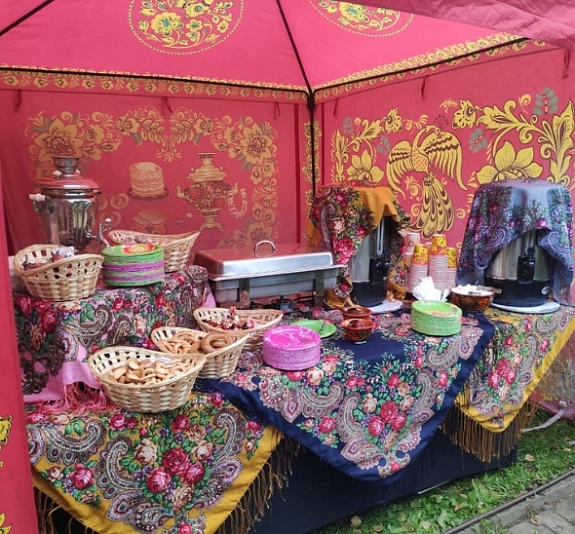 картинка Чаепитие в русском стиле от компании Рент-Бери