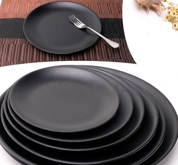 Тарелки Poland монохром рис 3