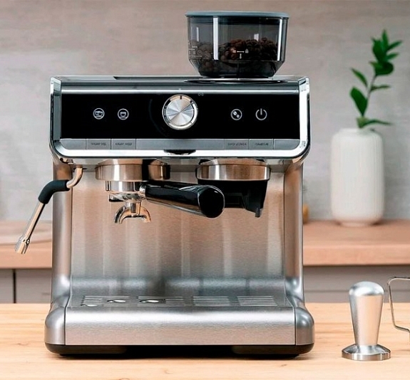 Рожковая кофемашина 1,55 кВт серебристая рис 1