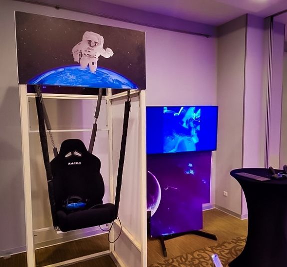 картинка Качели Невесомость VR от компании Рент-Бери