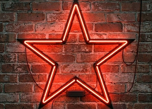 Аренда неоновой вывески «Красная звезда»