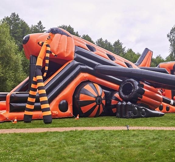 Надувная горка «Самолет» рис 1