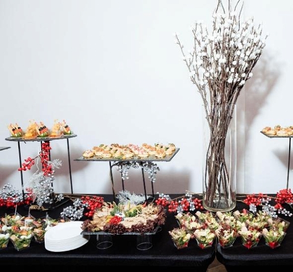 картинка Фуршет готовый от компании Рент-Бери