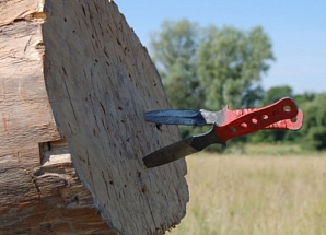 Метание ножей