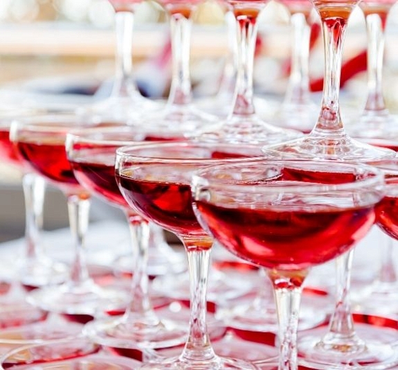 картинка Пирамида из коктейлей 120 бокалов (8 ярусов) от компании Рент-Бери