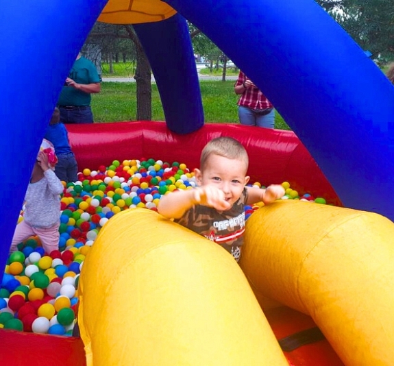 Сухой бассейн "Летающая тарелка" рис 1