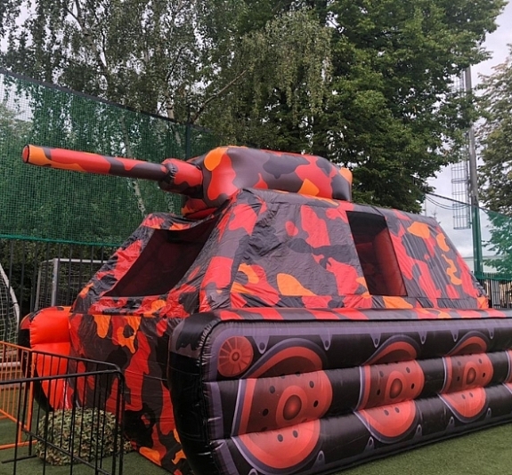картинка Батут "Танк" от компании Рент-Бери