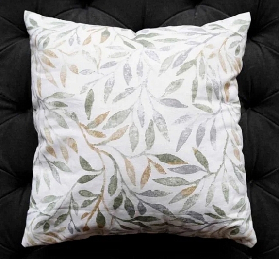 Декоративная подушка с зелёными листьями рис 4